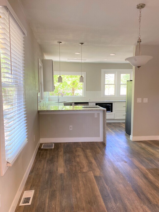 Dining Room/Kitchen - 618 W Pikes Peak Ave