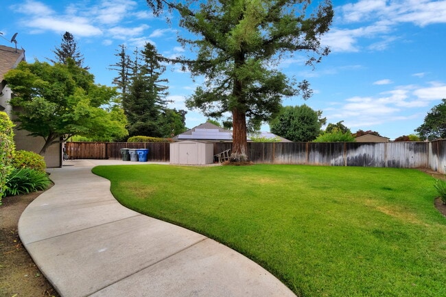 Building Photo - 1607 S Timmy Ave