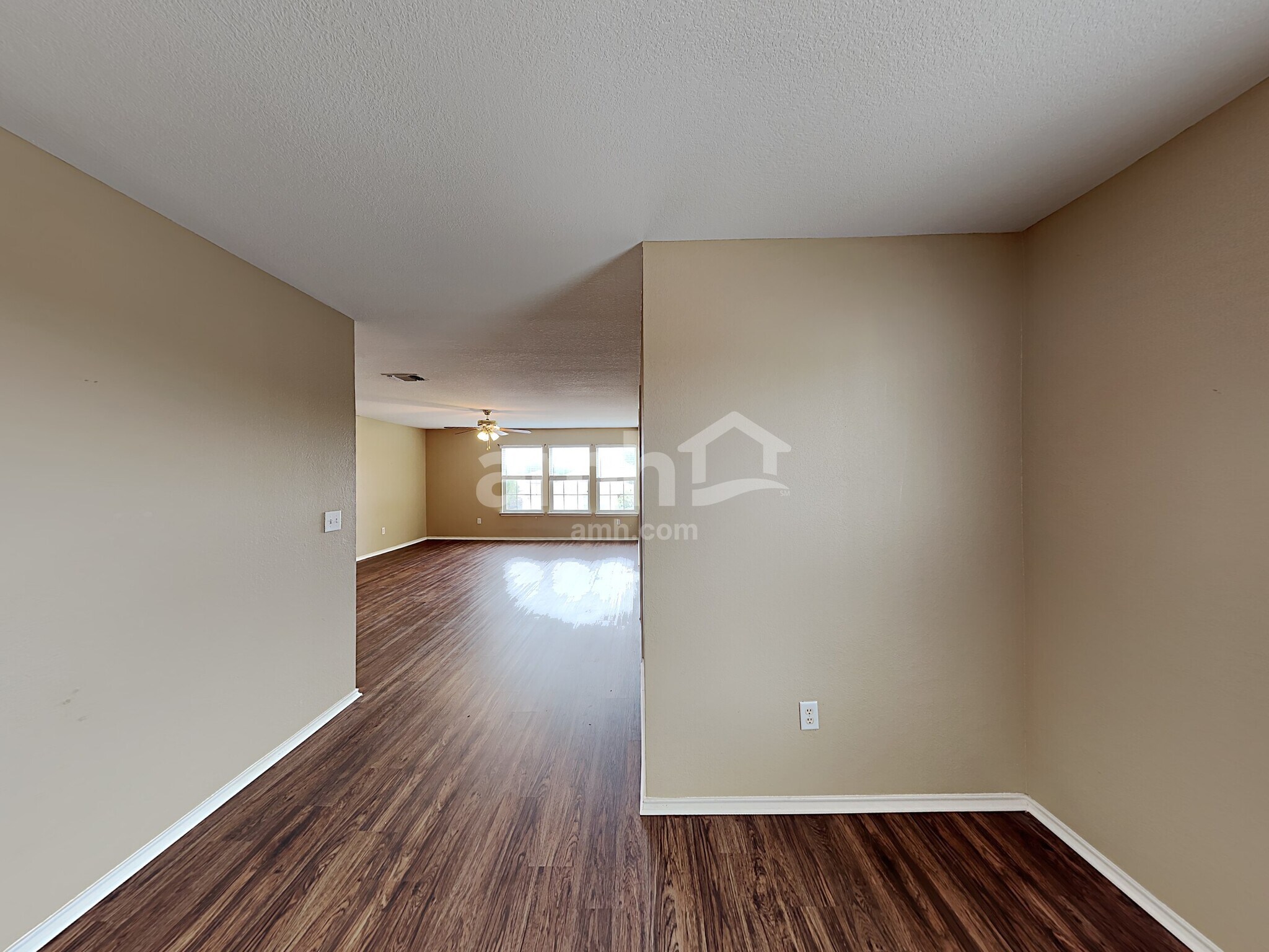 Building Photo - 9211 Mission Run