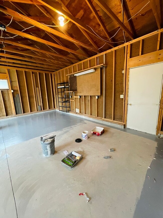 Building Photo - ~ RENT SPECIAL ~ HOLIDAY MERRINESS ~ Beautiful 4 bedroom cul-de-sac home for rent!