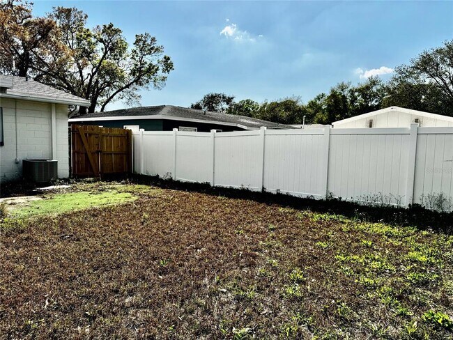 Building Photo - 5561 100th Ave