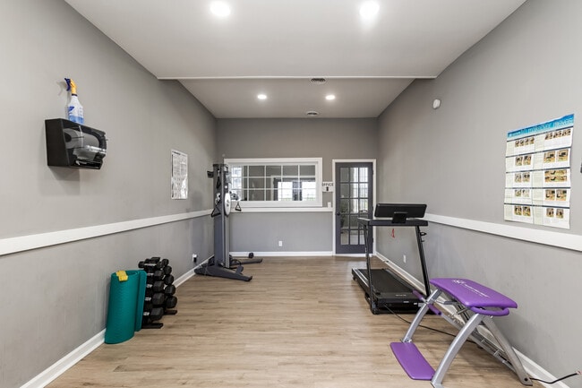 Building Photo - Garden View Terrace