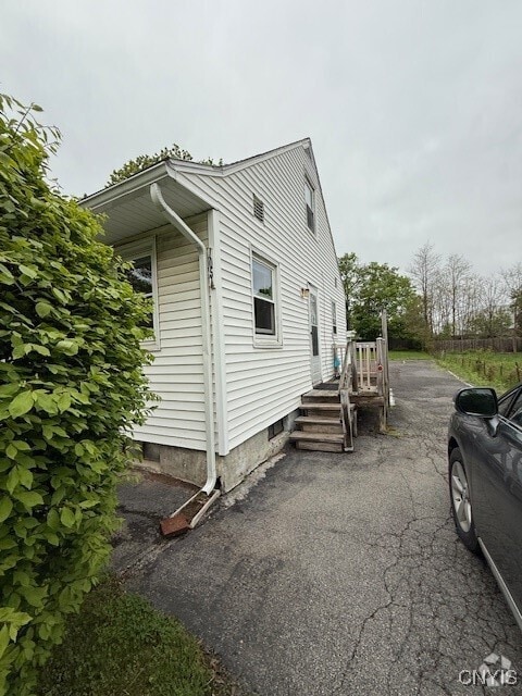 Building Photo - 103 Drexler Ave S