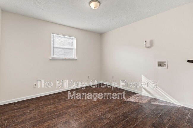 Building Photo - 5615 Atlee Ave