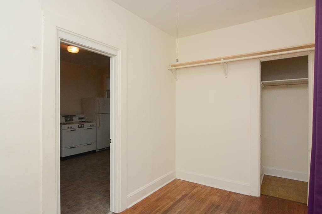 Building Photo - 3426 N Lincoln Ave