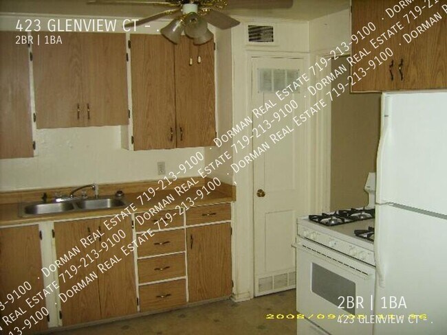 Building Photo - 423 GLENVIEW CT-.
