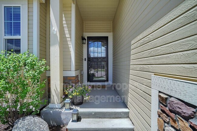 Building Photo - 10744 Echo Canyon Dr