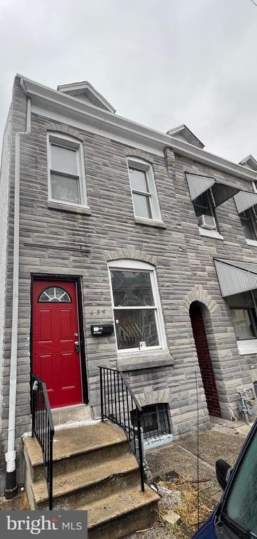 Building Photo - 434 Birch St