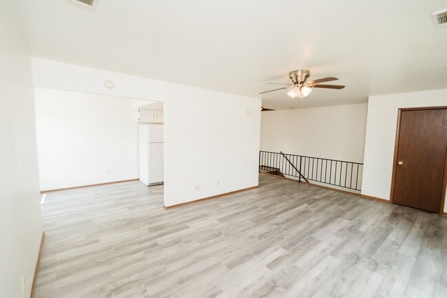 Building Photo - 3320 Randolph Pl