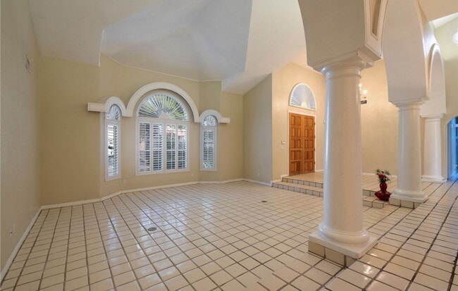 Building Photo - 3930 Placita Del Rico