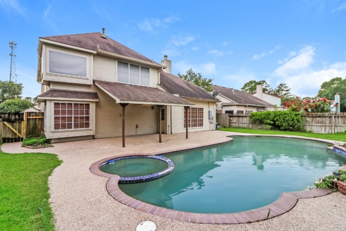 Building Photo - 11302 Rocky Mill Dr