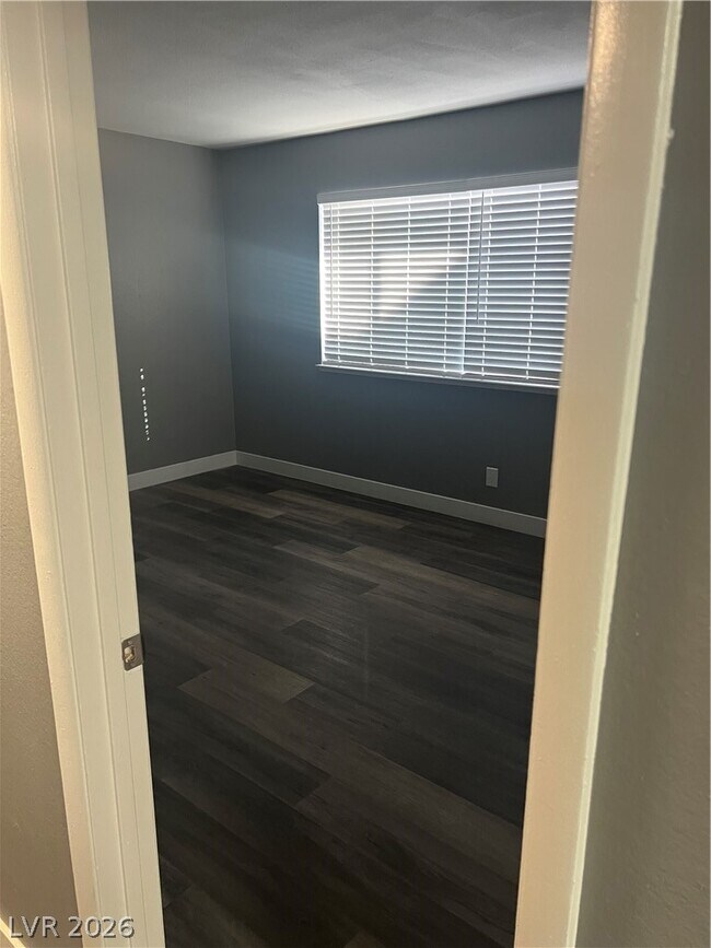 Building Photo - 3344 Medina Ct