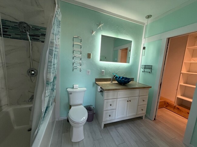 Building Photo - 545 Coulee Dr