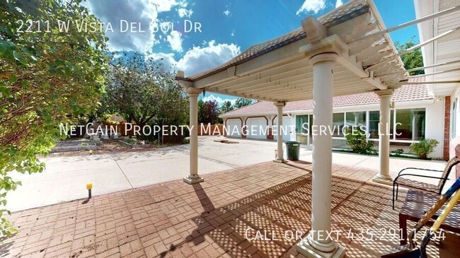 Building Photo - 2211 W Vista Del Sol Dr