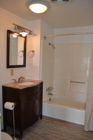 Building Photo - Very Cute Beach Cabin! Between Eureka & Arcata, 2 bedroom home with spacious yard