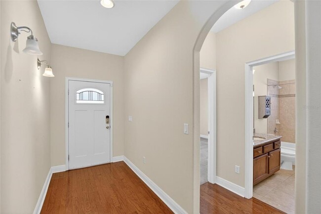 Building Photo - 6510 S Himes Ave