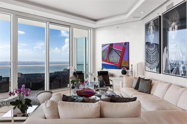 Building Photo - 16051 Collins Ave