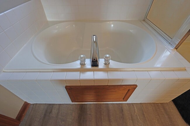 Building Photo - 4862 Roger Allen Ct