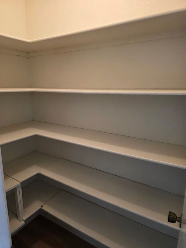 Building Photo - Single story 3 bedroom duplex right off El Camino Golf Course in the heart of Oceanside, recently...