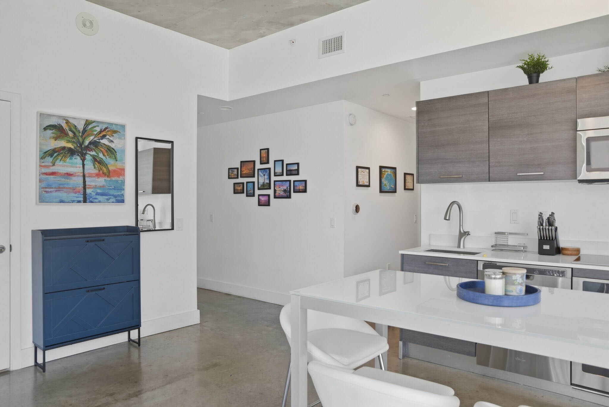 Building Photo - 151 SE 1st St