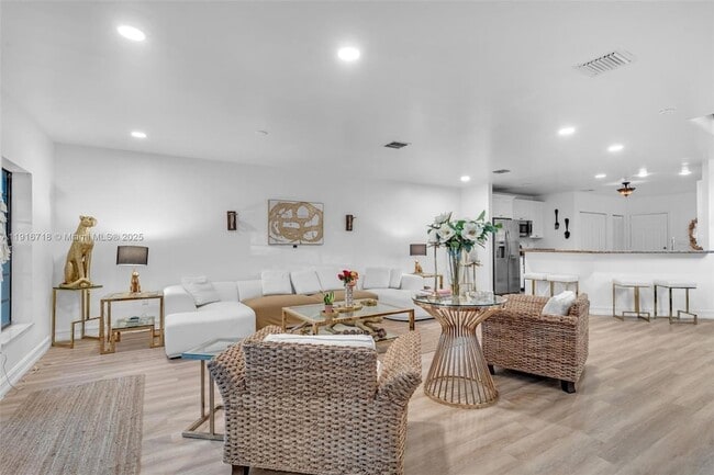 Building Photo - 4419 Hidden Harbour Terrace