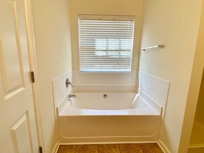 Building Photo - Douglasville Rental