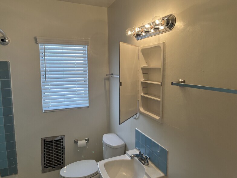 Bathroom 2 - 3171 S Barrington Ave