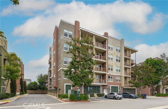 Building Photo - 12842 Palm St