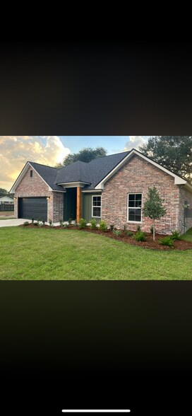 Building Photo - 101 Habersham Dr