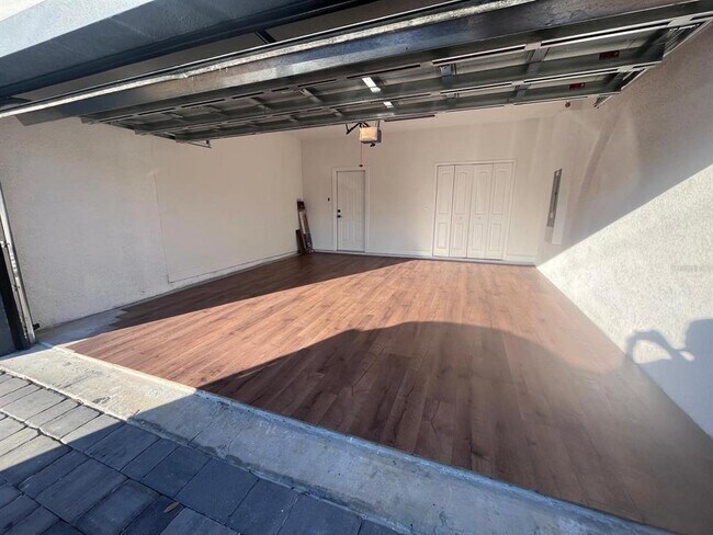 Building Photo - 1597 Kerman St