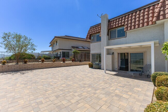 Building Photo - 738 Galaxy Heights Dr