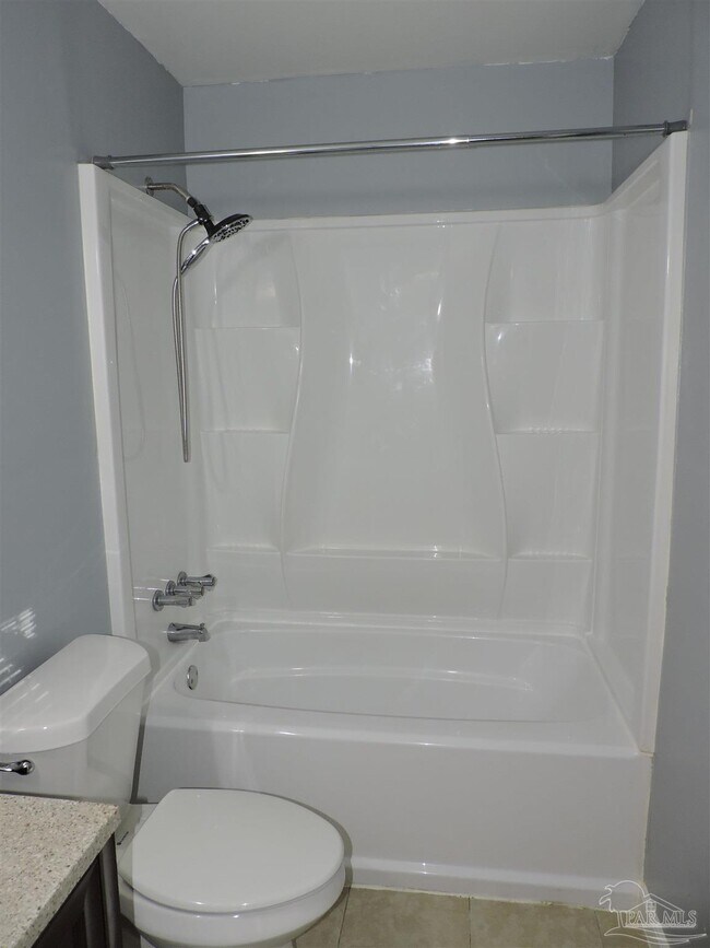 Building Photo - 7820 Oak Forest Pl