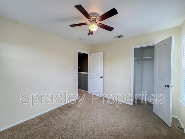 Building Photo - 1047 Tumbleweed Trail