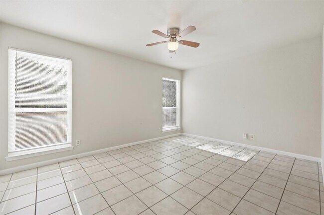 Building Photo - 2514 Howellwood Wy