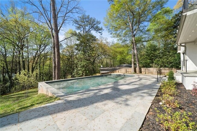 Building Photo - 1074 Moores Mill Rd NW