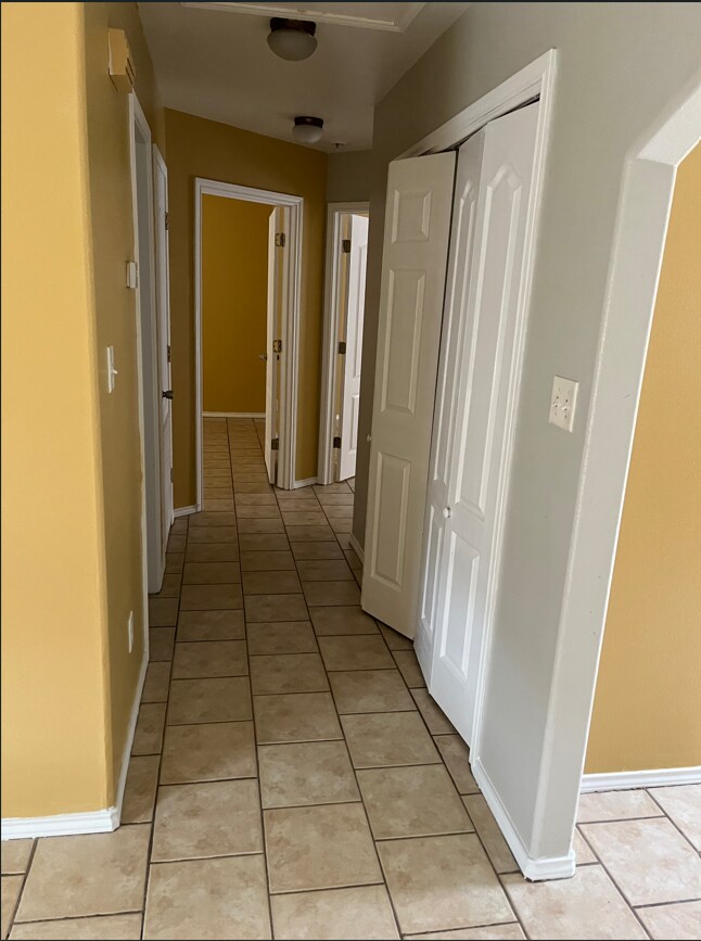 Building Photo - 1804 Agua Fina