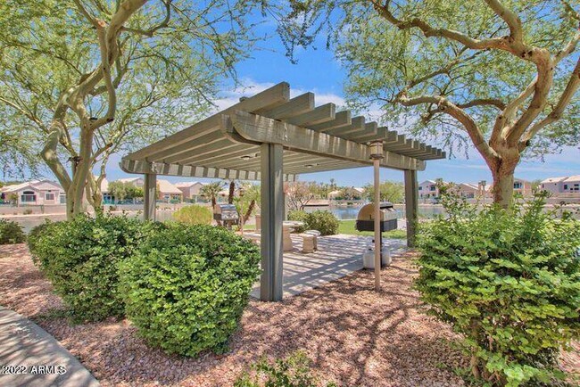 Building Photo - 16013 S Desert Foothills Pkwy