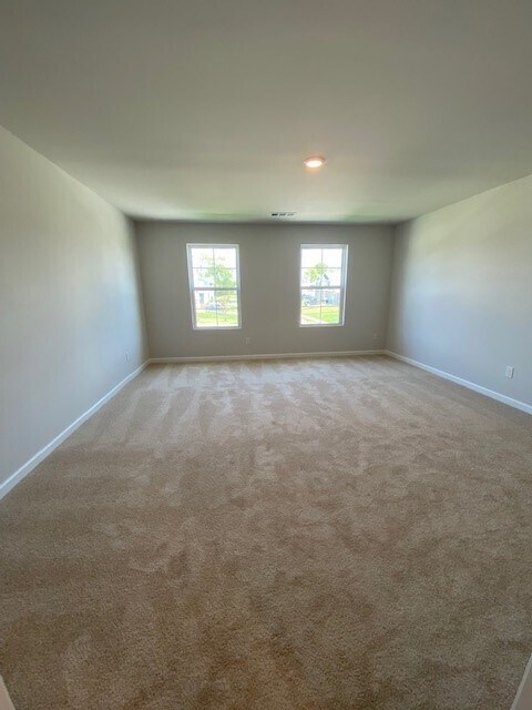 Owner's Suite - 256 Addison Ave