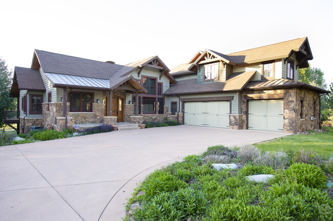 Primary Photo - 1124 Heritage Dr