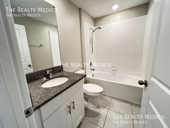 Building Photo - 13063 SW 43rd Ave Rd