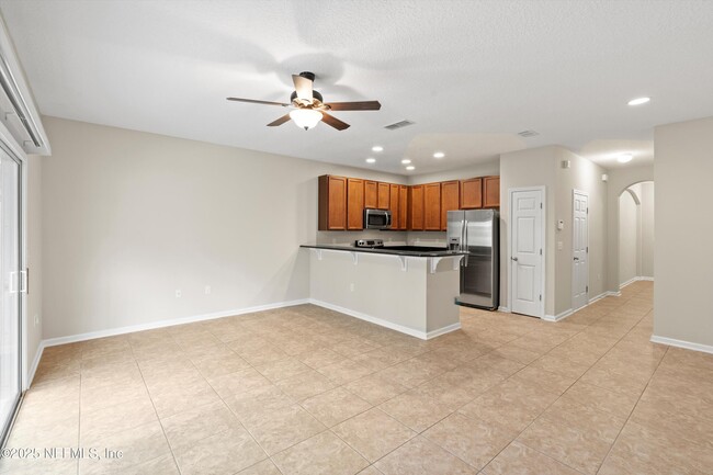 Building Photo - 13340 Ocean Mist Dr