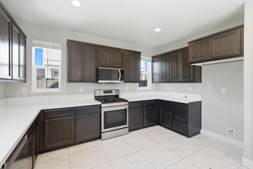 Building Photo - 453 Diamond Peak Ln