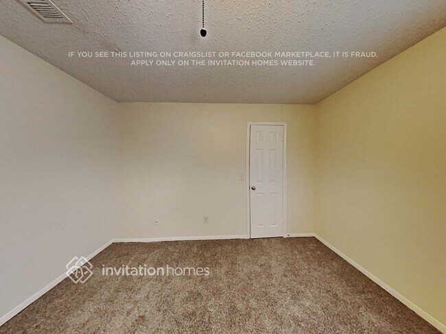 Building Photo - 11219 Sky Ridge Dr