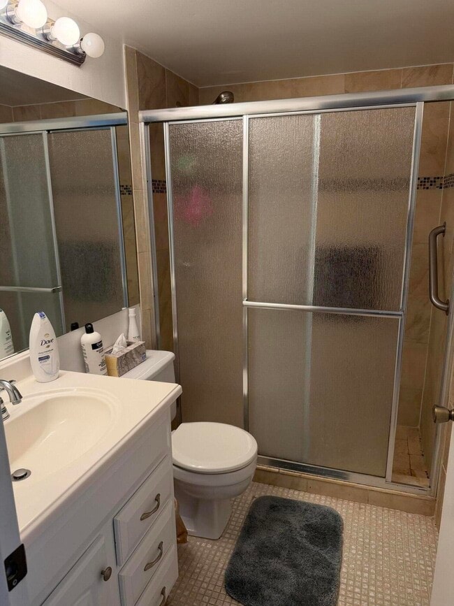 Building Photo - 2029 Exeter