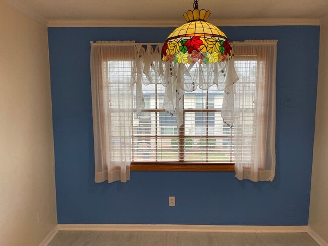 Building Photo - 3 bed upstairs condo in Norman, community ...