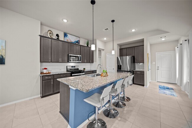 Building Photo - 32018 Towering Birch Trl