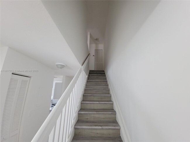 Building Photo - 6965 NW 173rd Dr