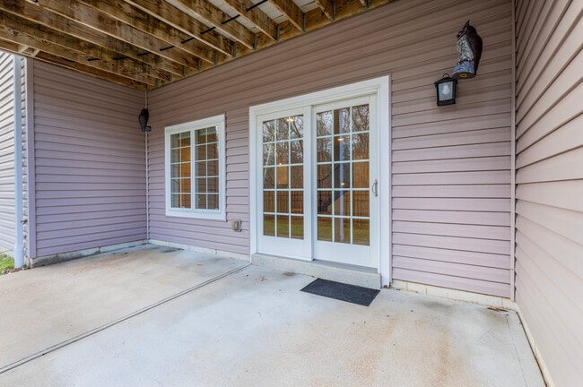 Building Photo - 1991 Chesterfield Ridge Cir