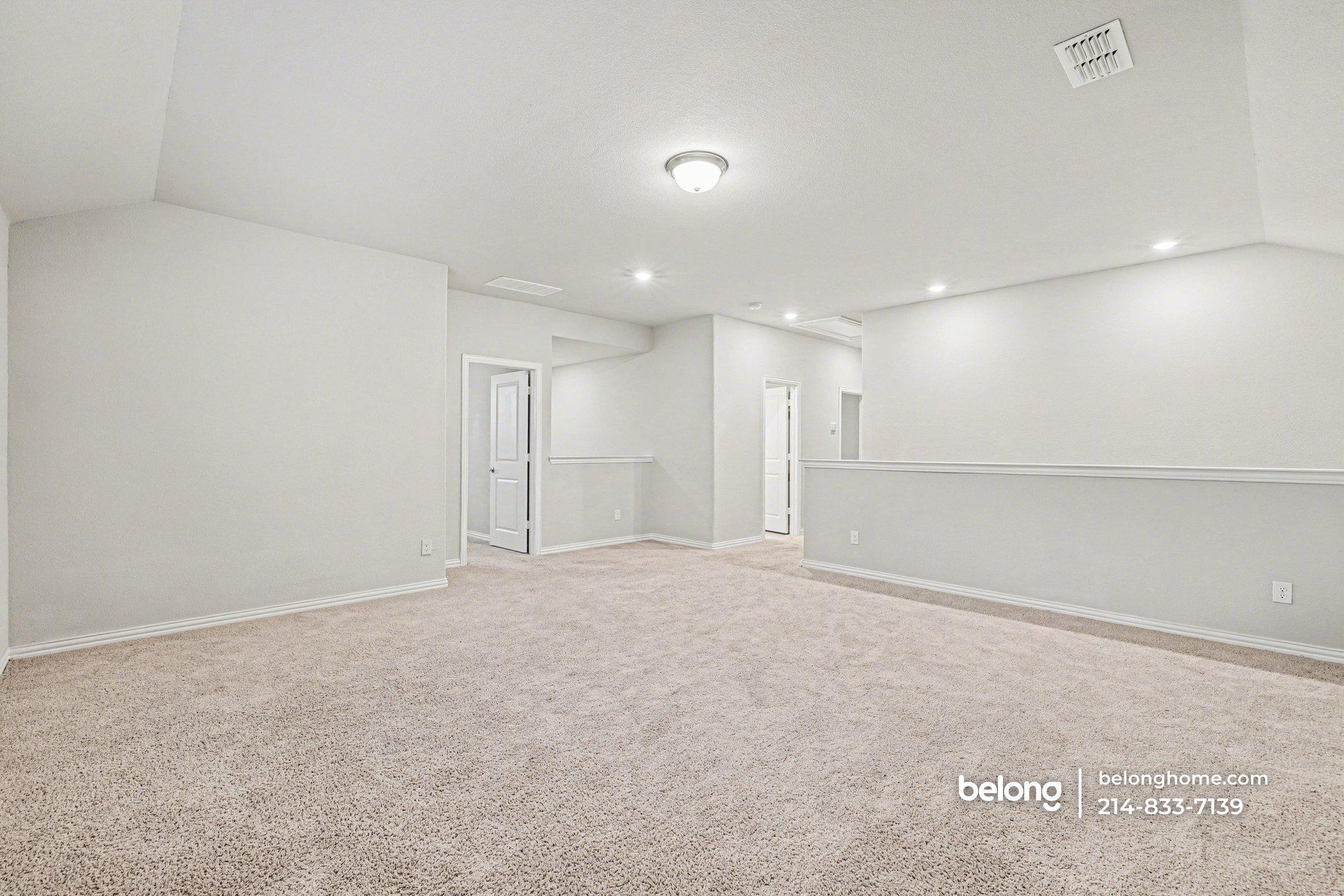 Building Photo - 3416 Kingsview Dr