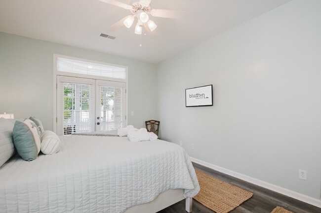 Building Photo - Furnished 3 Bedroom Home in Bluffton Park